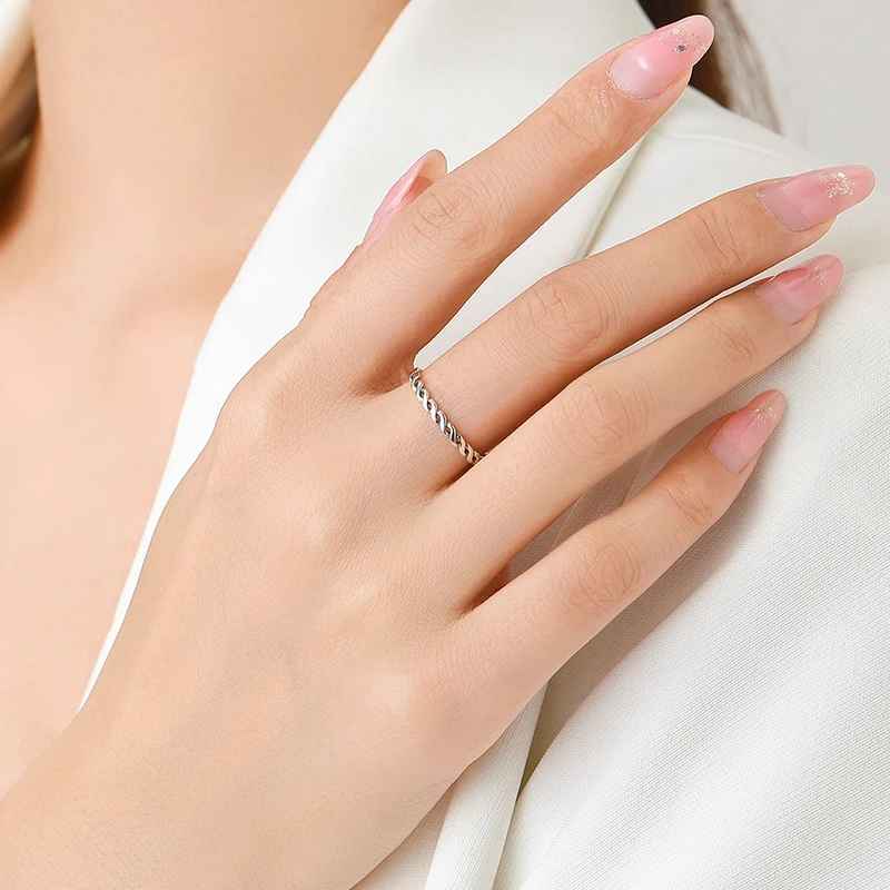 Twisted Rope Band Ring – 925 Sterling Silve