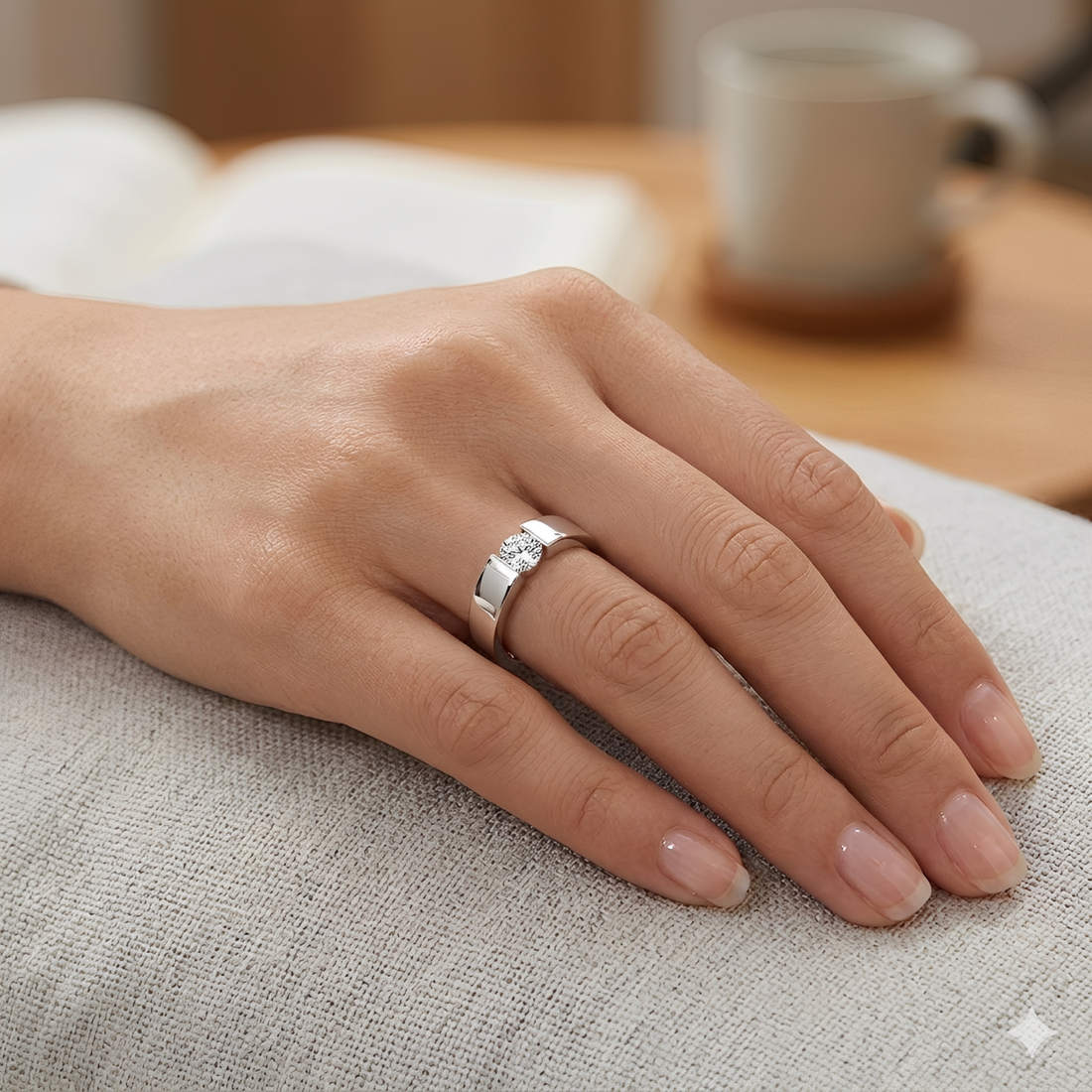 Solitaire Ring in 925 Sterling Silver